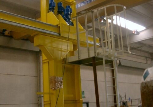 Automatic manipulator for molten steel ladle analysis under costruction
